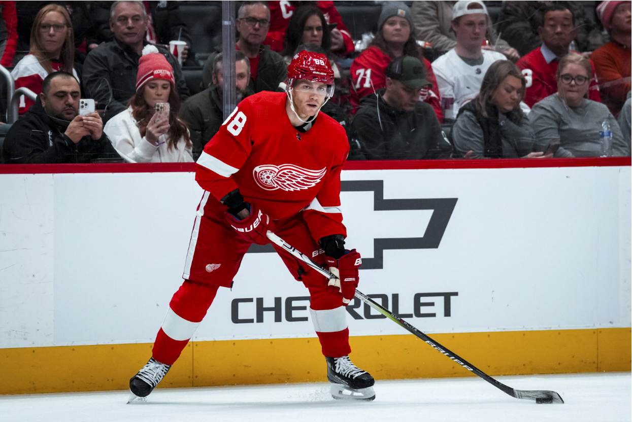 Red Wings Re-Sign Nine-Time All-Star