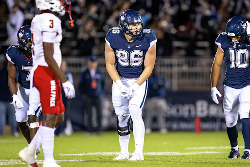 From Bavaria to UConn: The Rise of Alex Honig, College Football's Freak Tight End