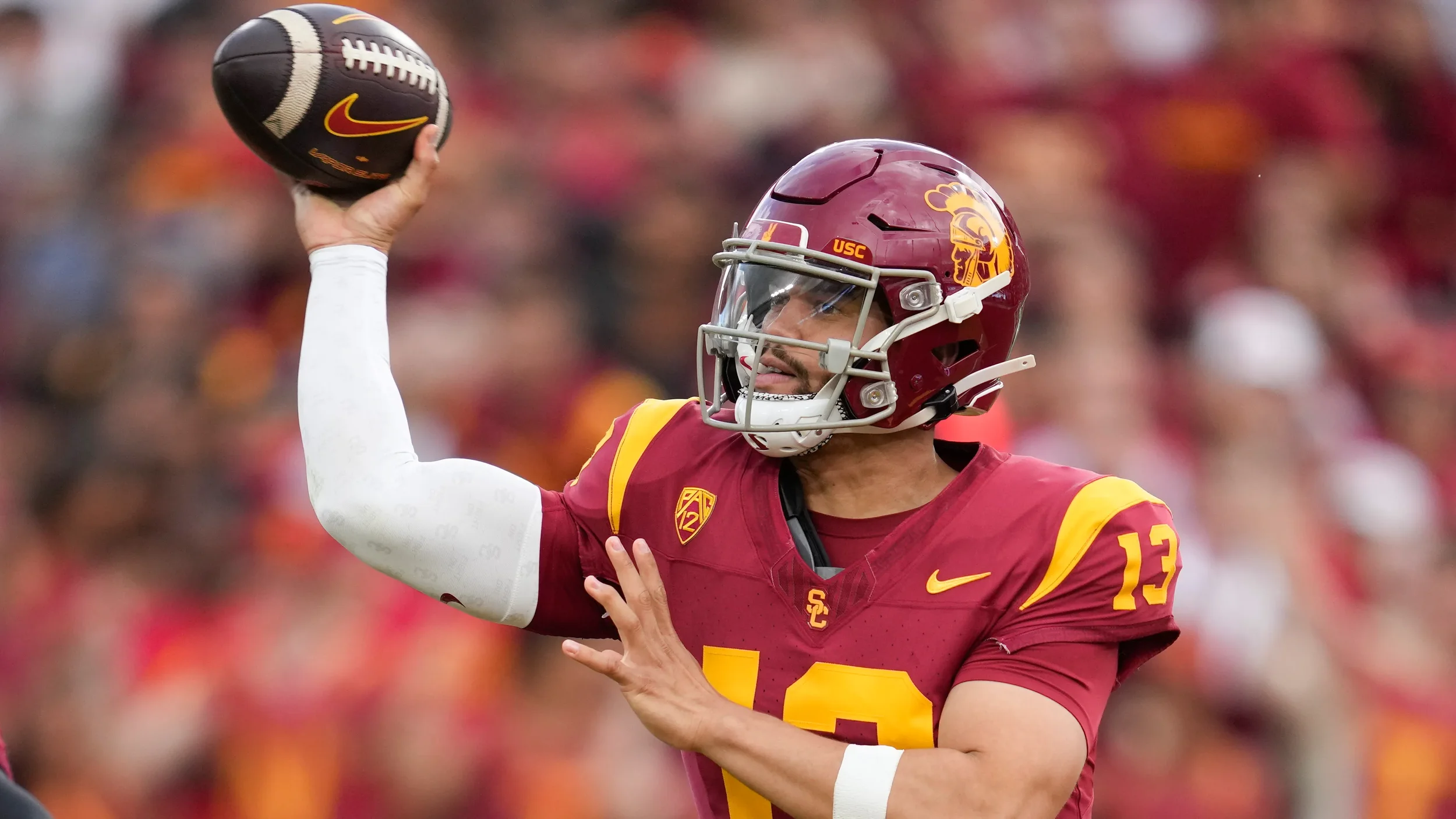 Autzen Showdown: Can USC Break Oregon’s Wall of a Defense?