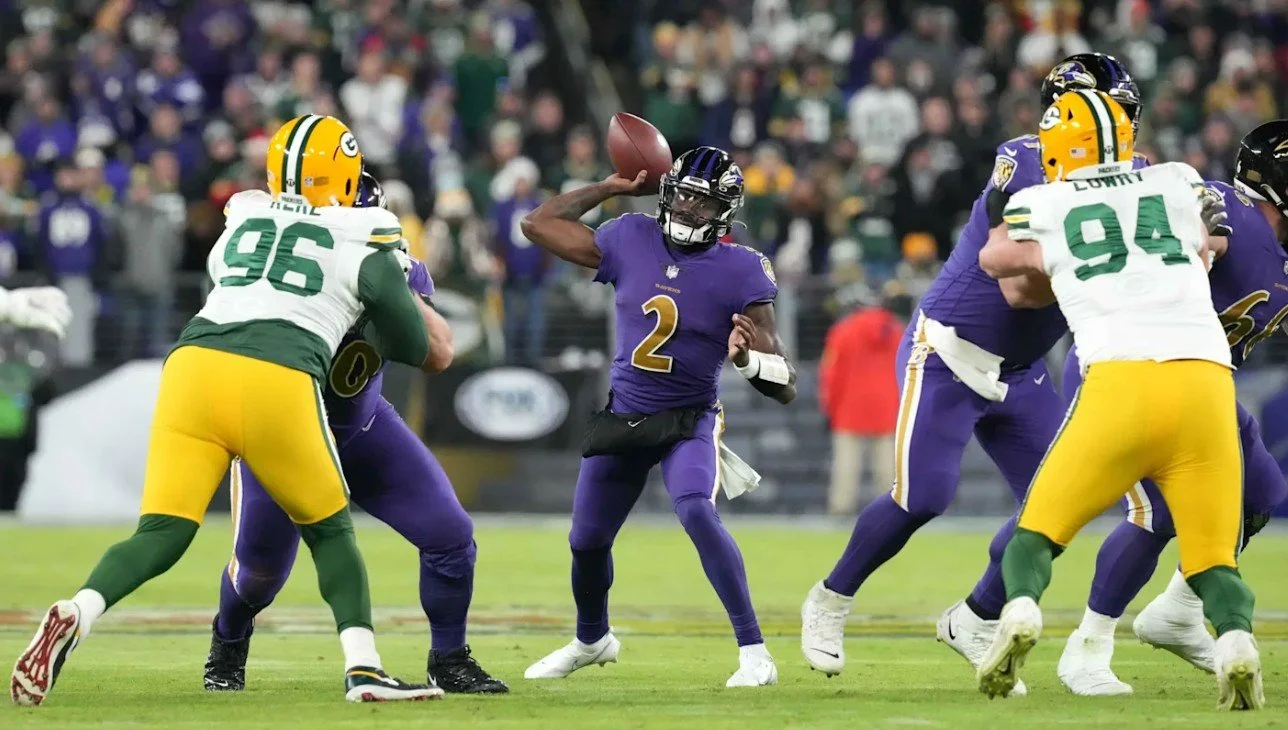 Ravens and Packers Set for Week 17 Cross-Conference Matchup with NFL Playoffs on the Line