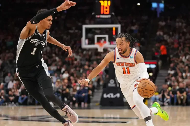 Knicks Head to San Antonio for a Battle with the Spurs