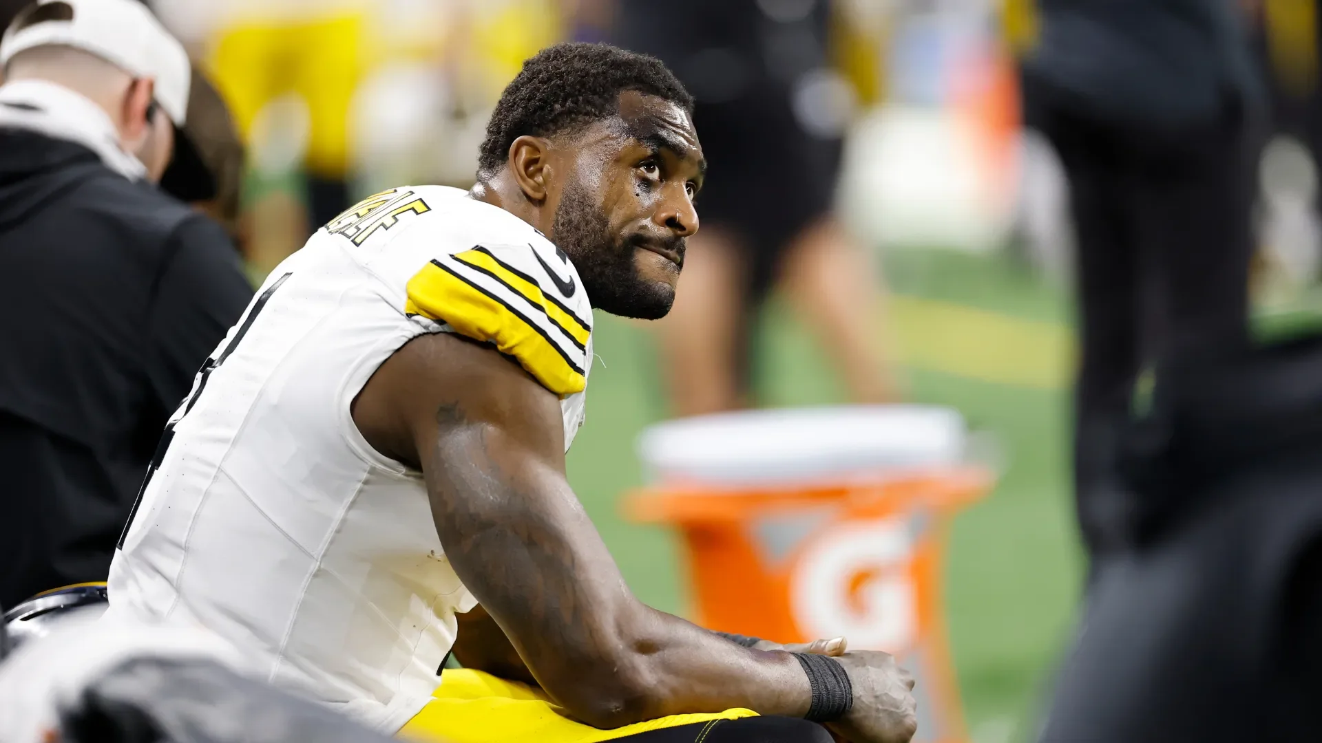Steelers Veteran Wide Receiver Reinstated Ahead of Wild Card Round