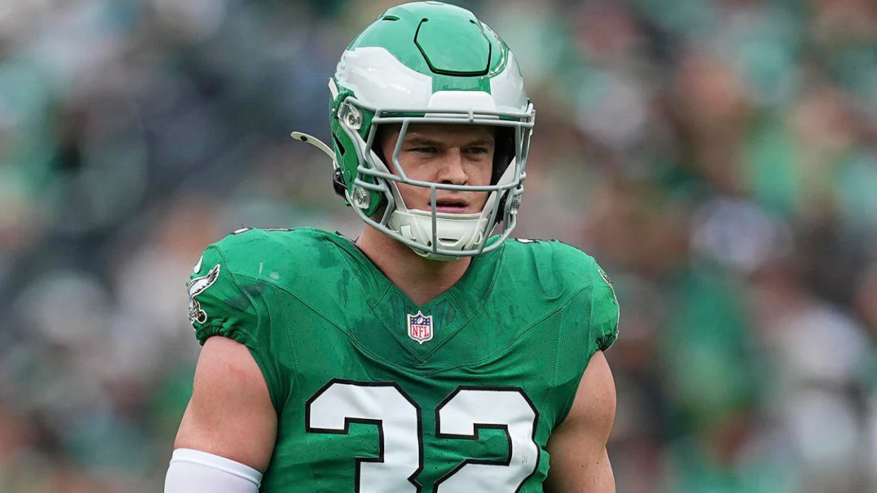 Who Are Key Free Agents the Cowboys Can Steal from a Division Rival?