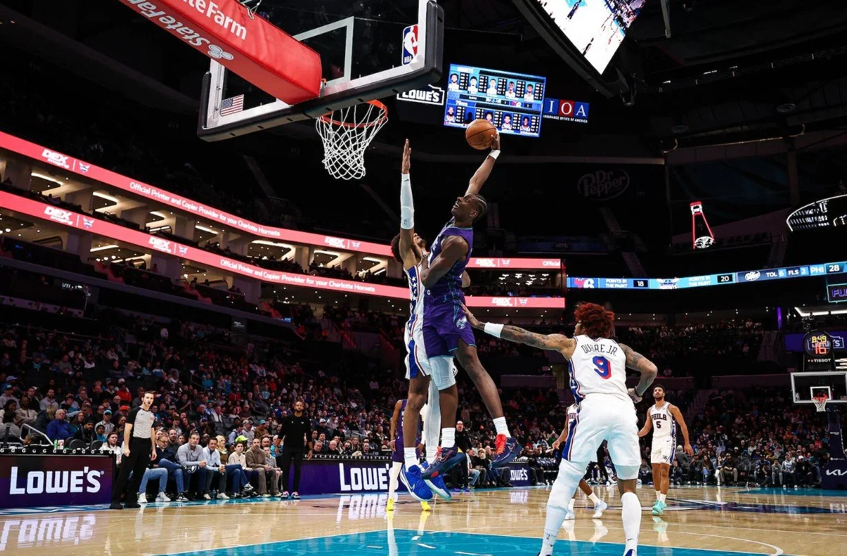 Hornets Dominate, End Long Skid Versus Philly
