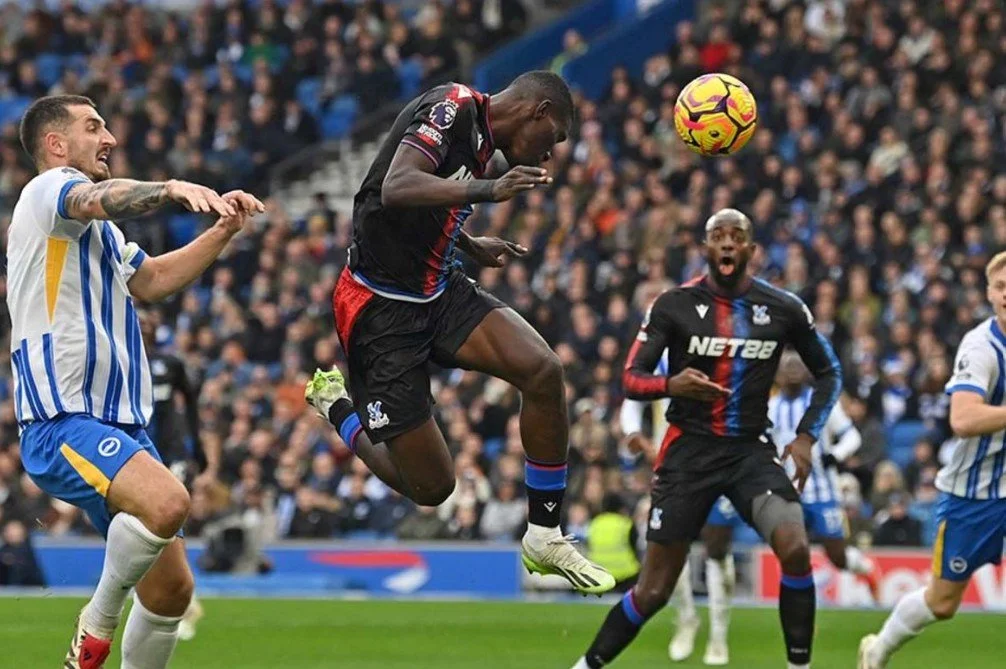 Match Overview of a Fierce Rivalry at Amex Stadium