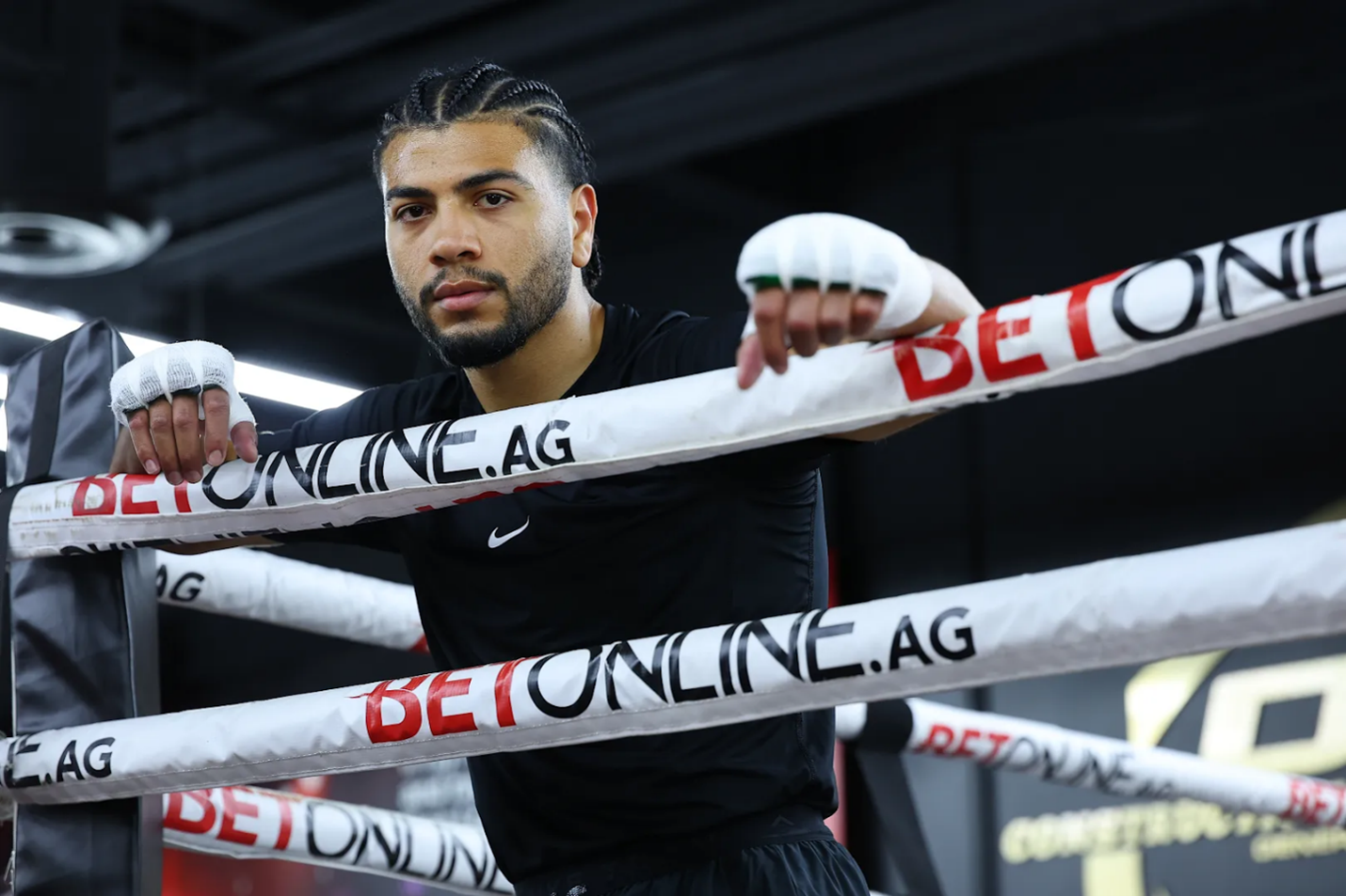 The Lightweight Boxing Fight That Forces the Division Forward