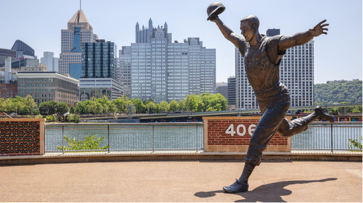 Mazeroski’s Quiet Farewell: The Last Walk of a Baseball Legend