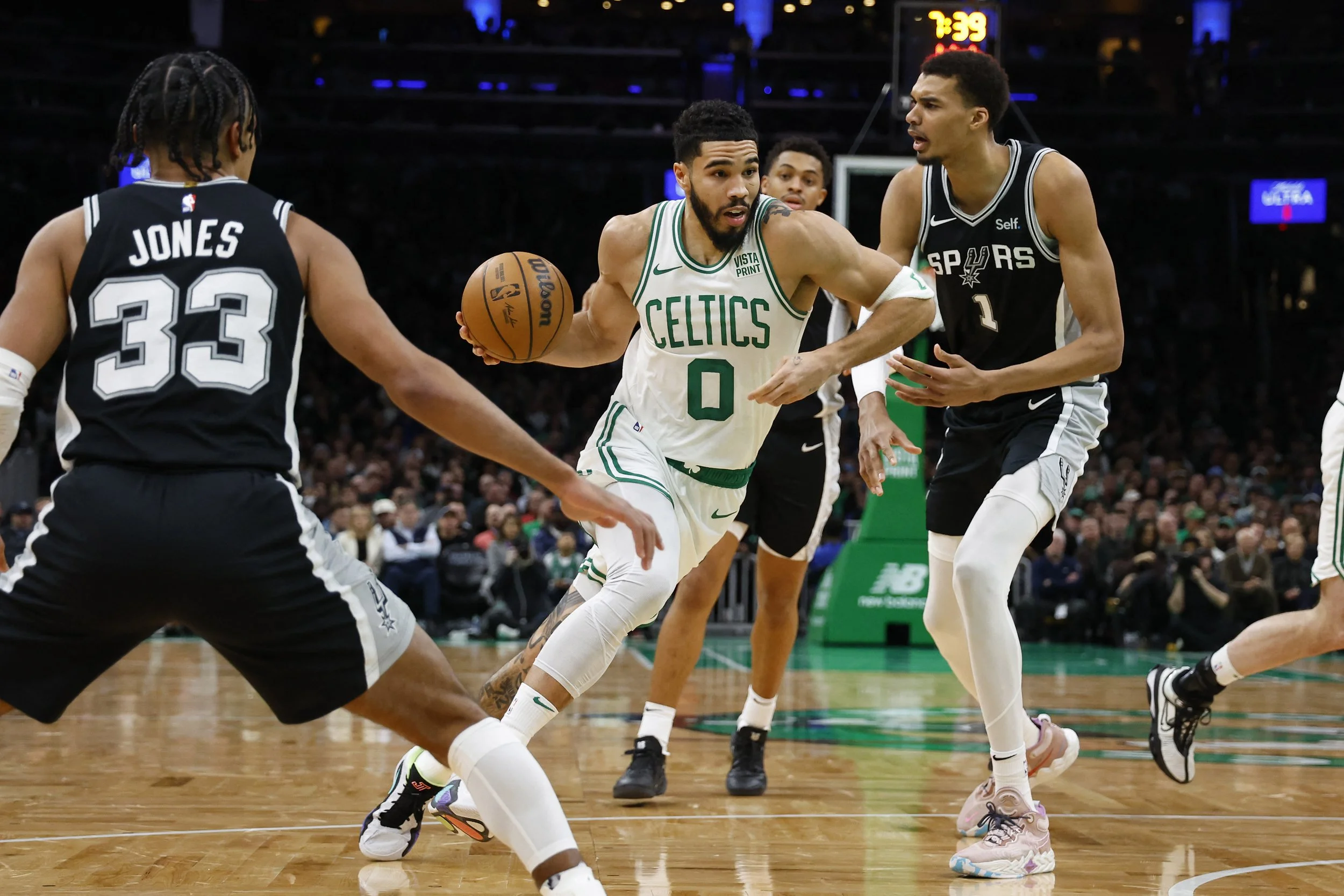 Celtics Visit Spurs in High-Level Interconference Test