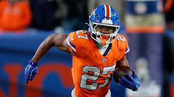 27-Year-Old Star Running Back Is Re-Signing with the Broncos