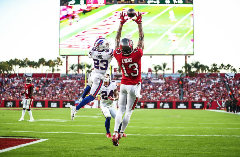 Sunny Day in the Bay: Tampa Legend is Here to Stay