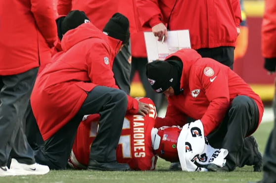 Can the Chiefs Superstar QB Bounce Back From a Major Knee Injury in 2026?