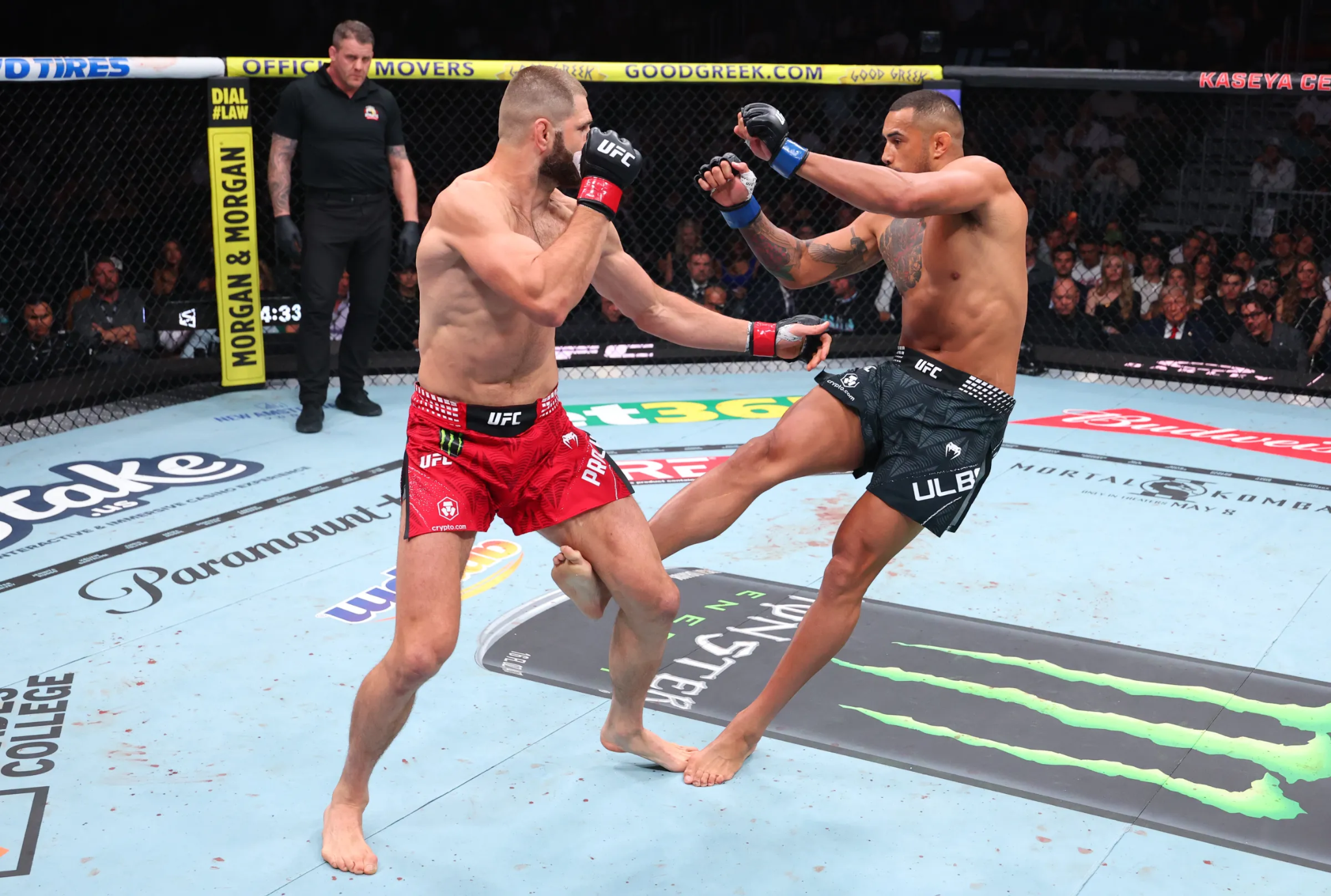 What Will the UFC’s Light Heavyweight Division Do With Its Injured King on Top?