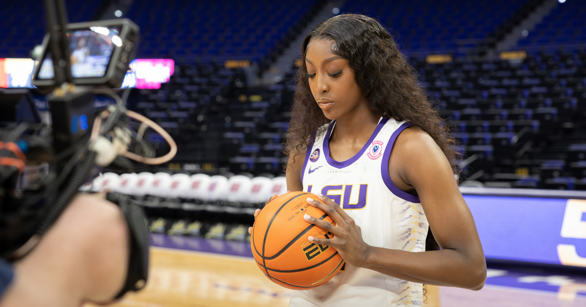 Hustle and Flau': The Blueprint of the New-Age Star in 2026 NCAA Women’s Basketball