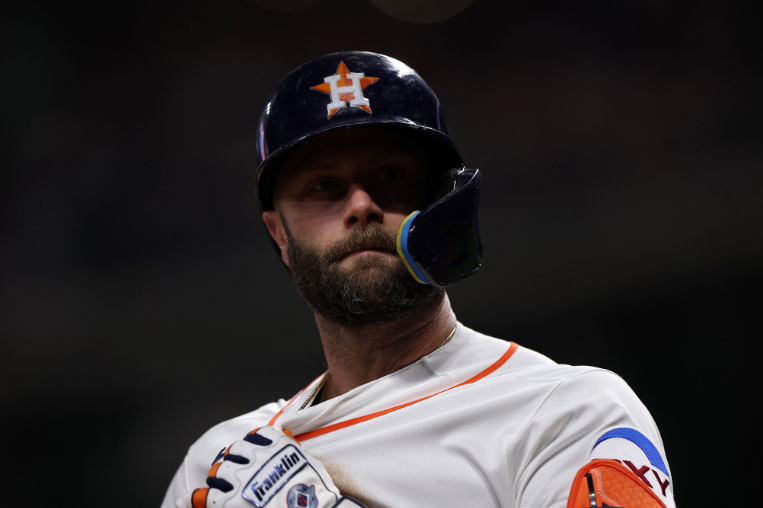 Should the 2026 Mets Trade for the Astros Three-Time Gold Glove First Baseman?