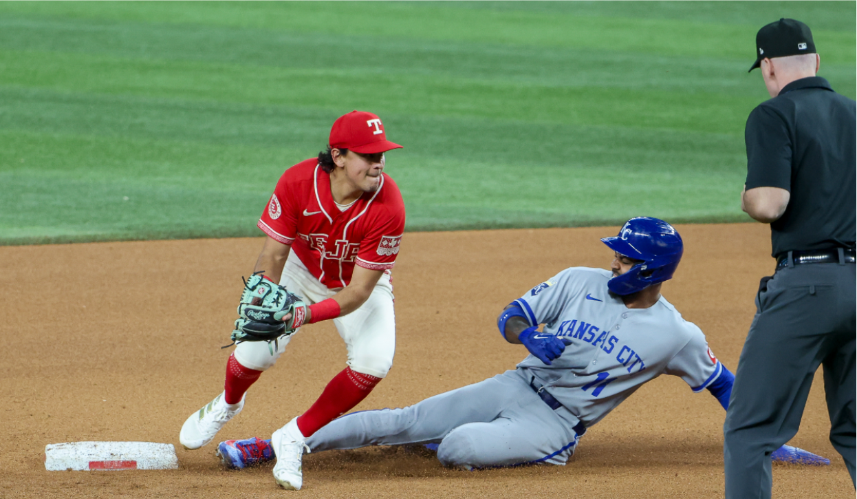 Texas Rangers Come from Behind Dramatically to Steal Game Two of First 2026 Series Against Royals