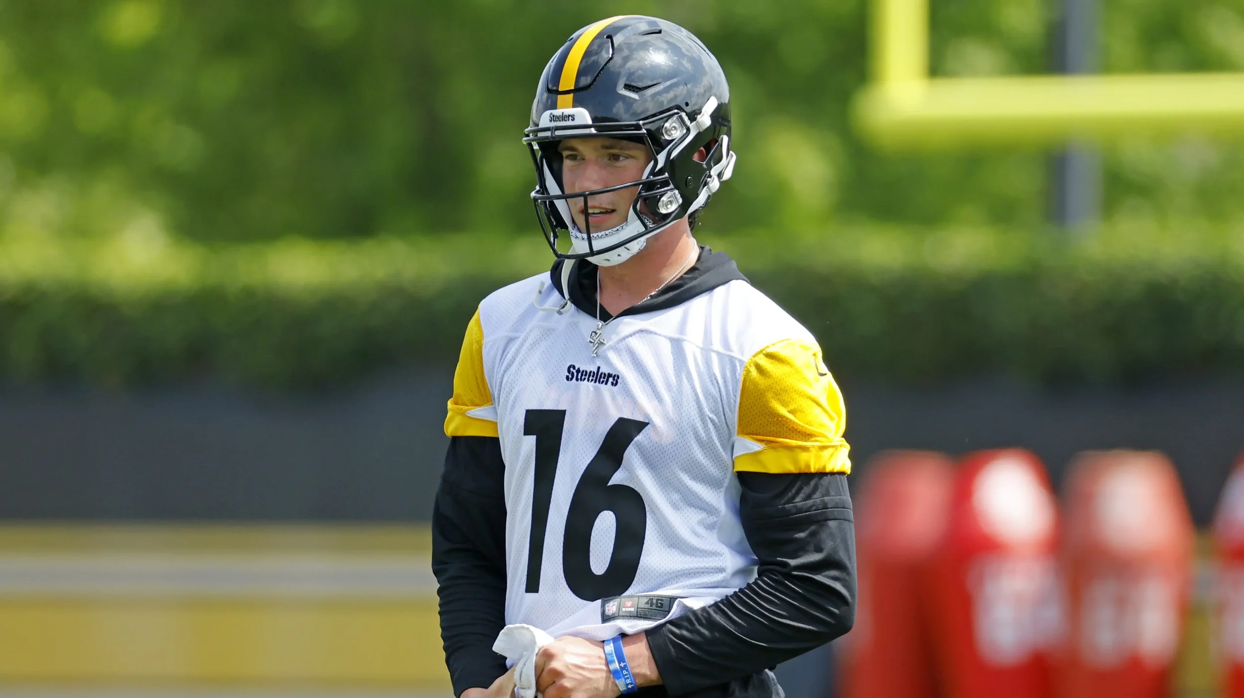 Ben Roethlisberger Thinks the 2026 Steelers Can’t Afford to Put a Young QB on the Practice Squad