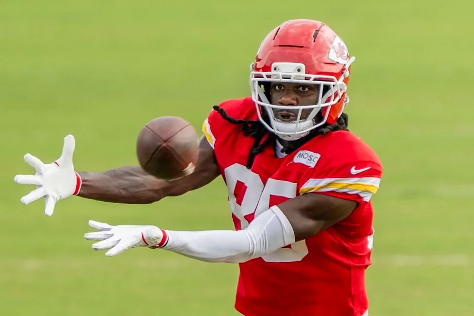 How an Undrafted 25-Year-Old Razorback Could Help the Chiefs Wide Receiver Room in 2026