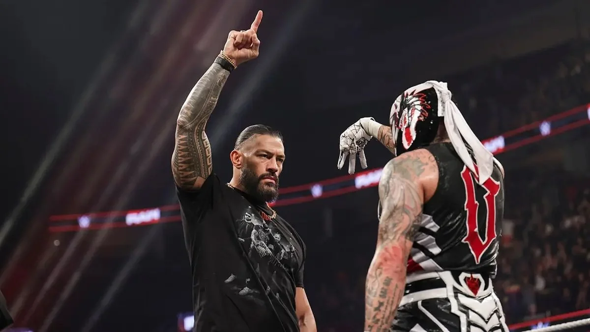 ‘The OTC’ vs. Pénta: Who Walks Out of Raw in Mexico City as WWE World Heavyweight Champion?