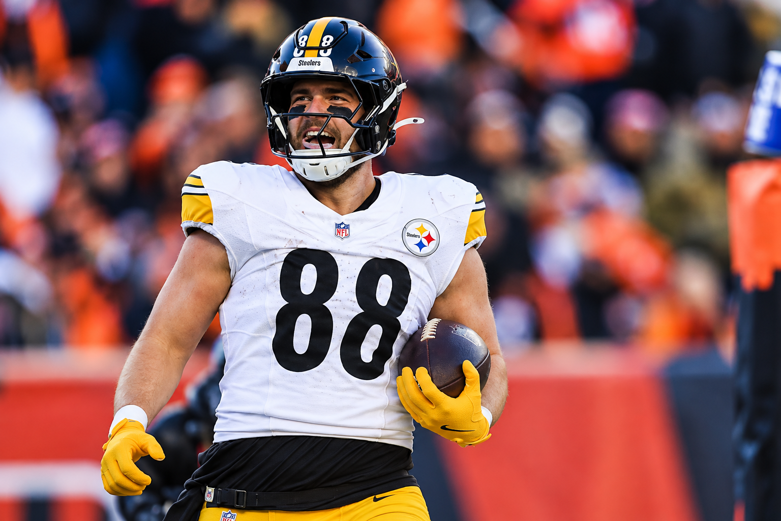 Aaron Rodgers Wants an Increased Role for a 2026 Steelers 27-Year-Old TE