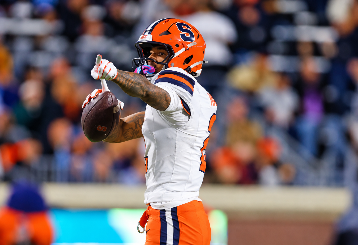 Under the Dome, Under Duress: Syracuse Battles 2026 Quarterback Crisis Ahead of Louisville