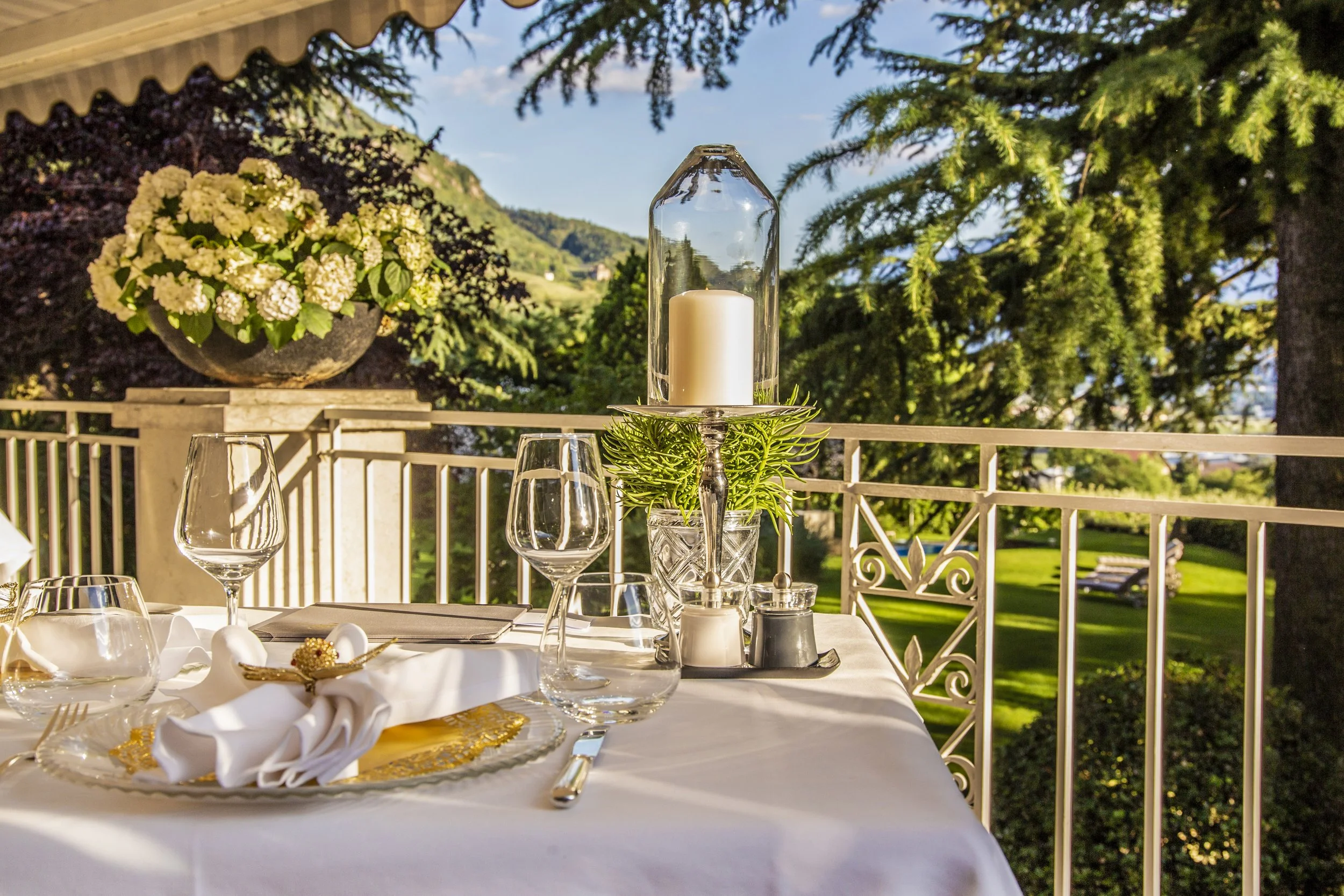 Eden's Park Restaurant Terrace.jpg