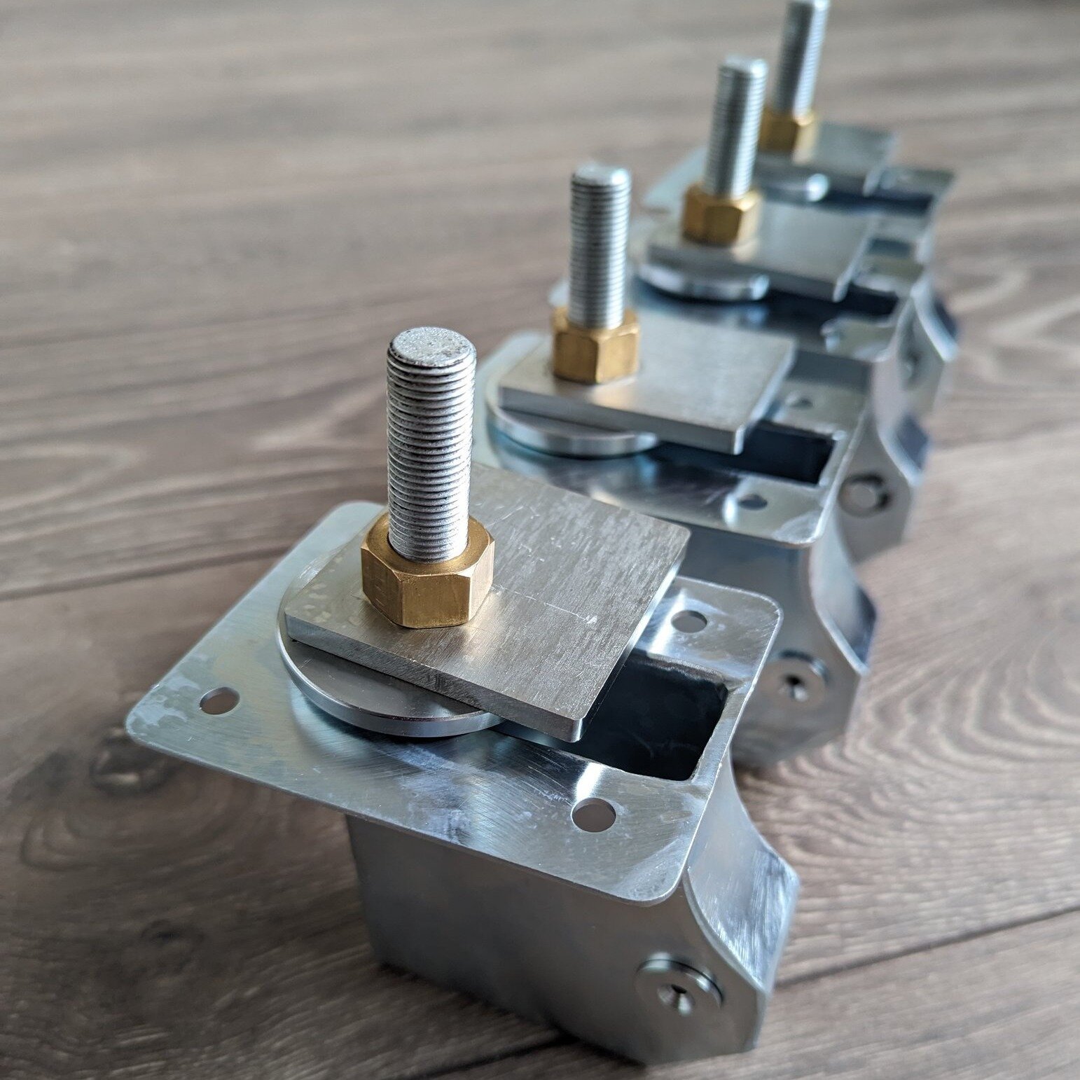 We have just made a new batch of redesigned TVR hinge box assembly! They have a closed box to reduce water ingress and a hinge pin with an oil well for easy maintenance and smooth operation.

Click the link in our bio for full details!

#retroracecar