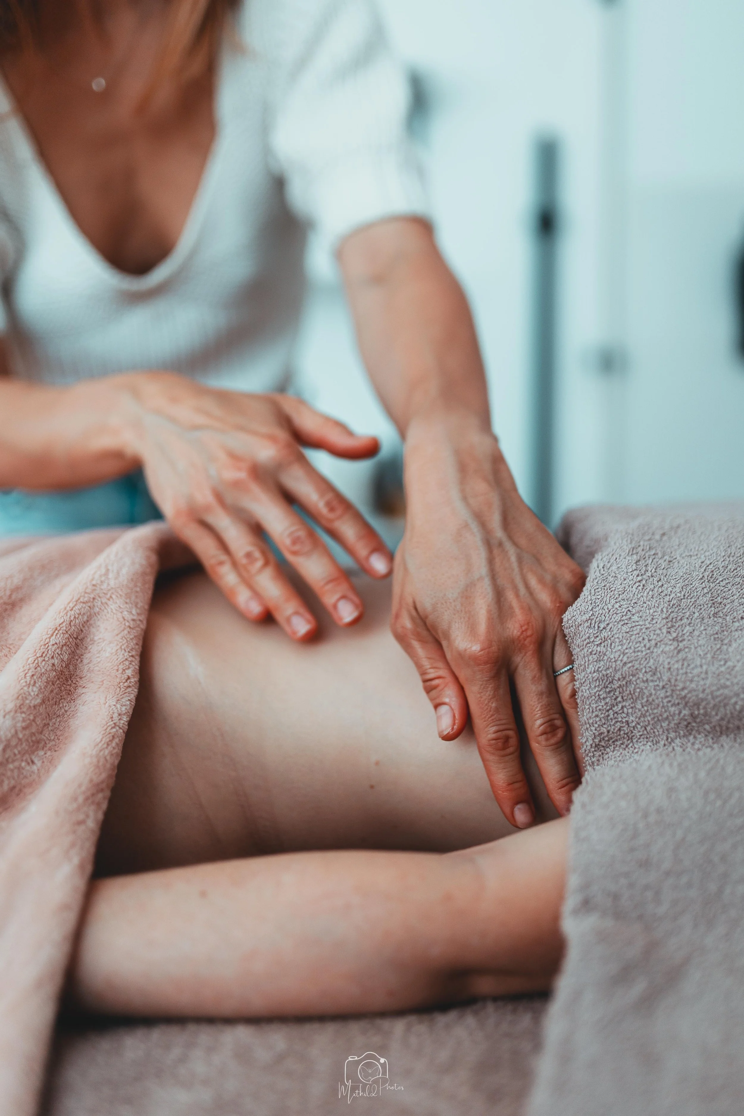 Sarah Zipper Naturopathe - accompagnement équilibre hormonal par la naturopathie et le drainage lymphatique pour le SOPK, l'endométriose, la fertilité et la périménopause