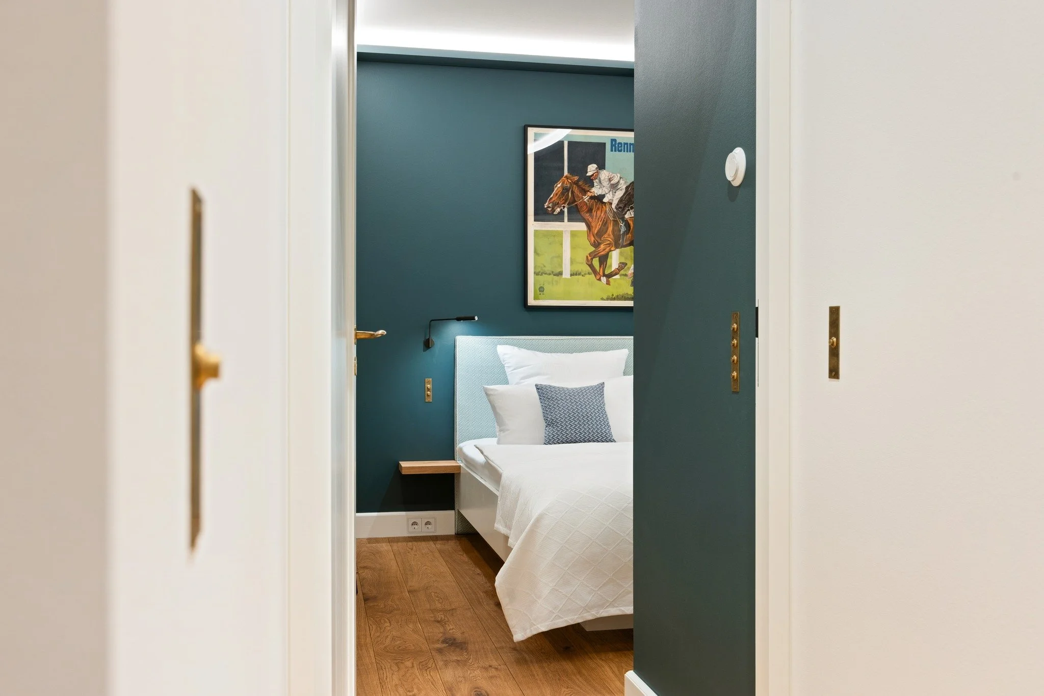 🏡 Reetdach trifft Modern Living
In Rantum auf Sylt durfte ich dieses stilvoll eingerichtete Ferienhaus fotografisch begleiten. Warme Farben, hochwertige Materialien und das besondere Inselflair machen diesen Ort einzigartig ✨
📍 Rantum | Sylt
🤝 Auf