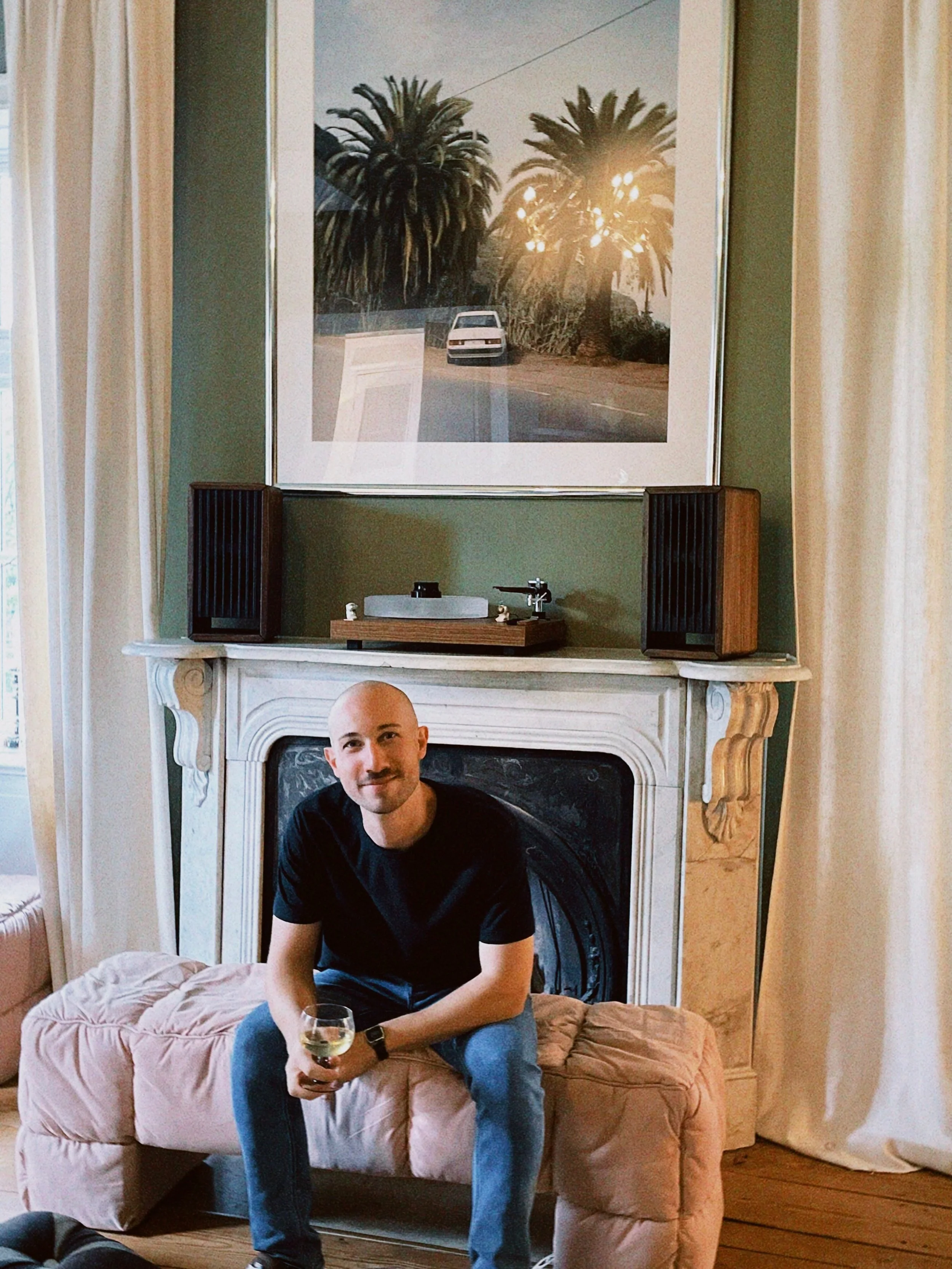 War heute in Hamburg bei @dimivesos und durfte bei seiner wunderbaren Listening-Session dabei sein. 

Mit im Gep&auml;ck die neue B.02. Mehr Infos gibts bald! 🎶