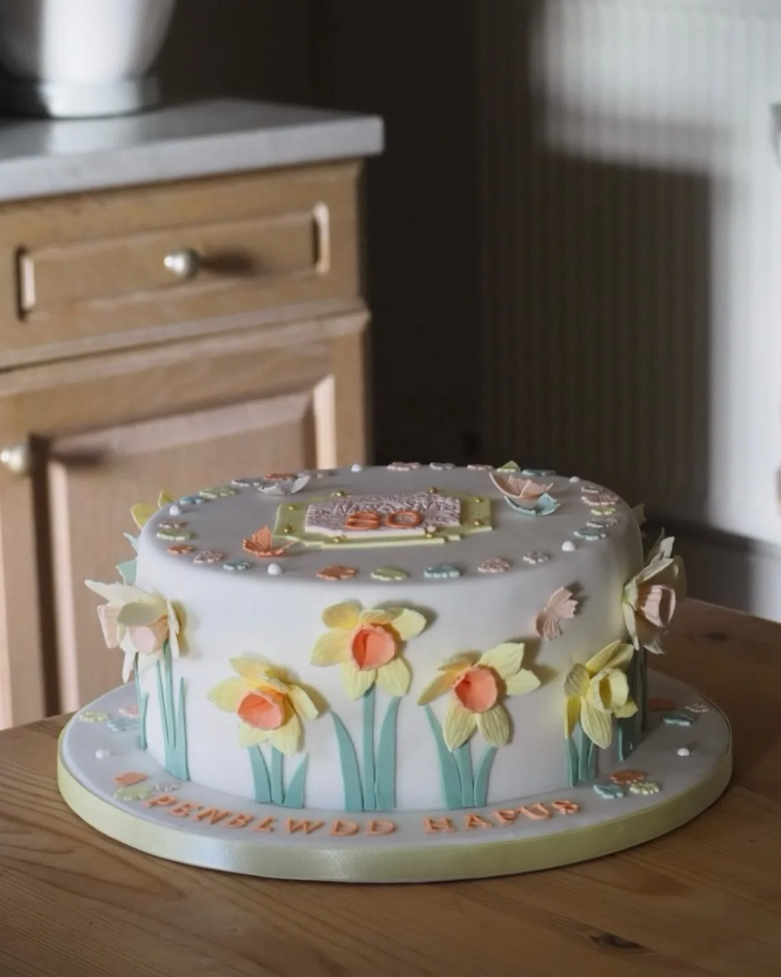 😊 &ldquo;Everyone loved the cake, it went down a real treat. Thank you&rdquo; 

 #ipreview via @preview.app #springhassprung #springcake #daffodilcake