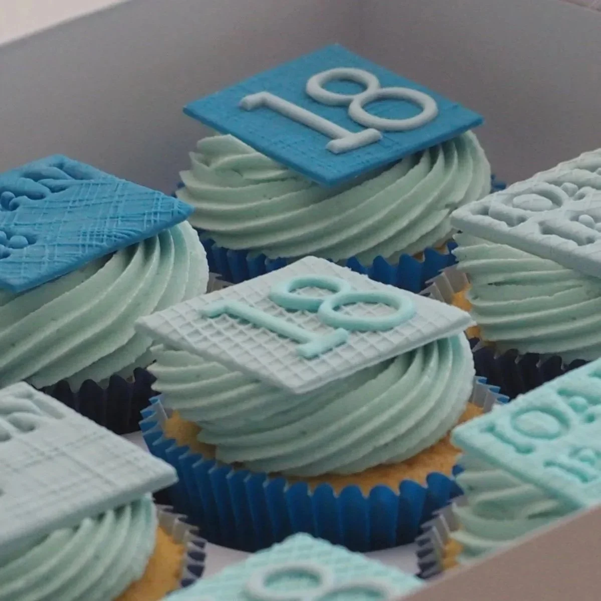 18 reasons to eat a cupcake