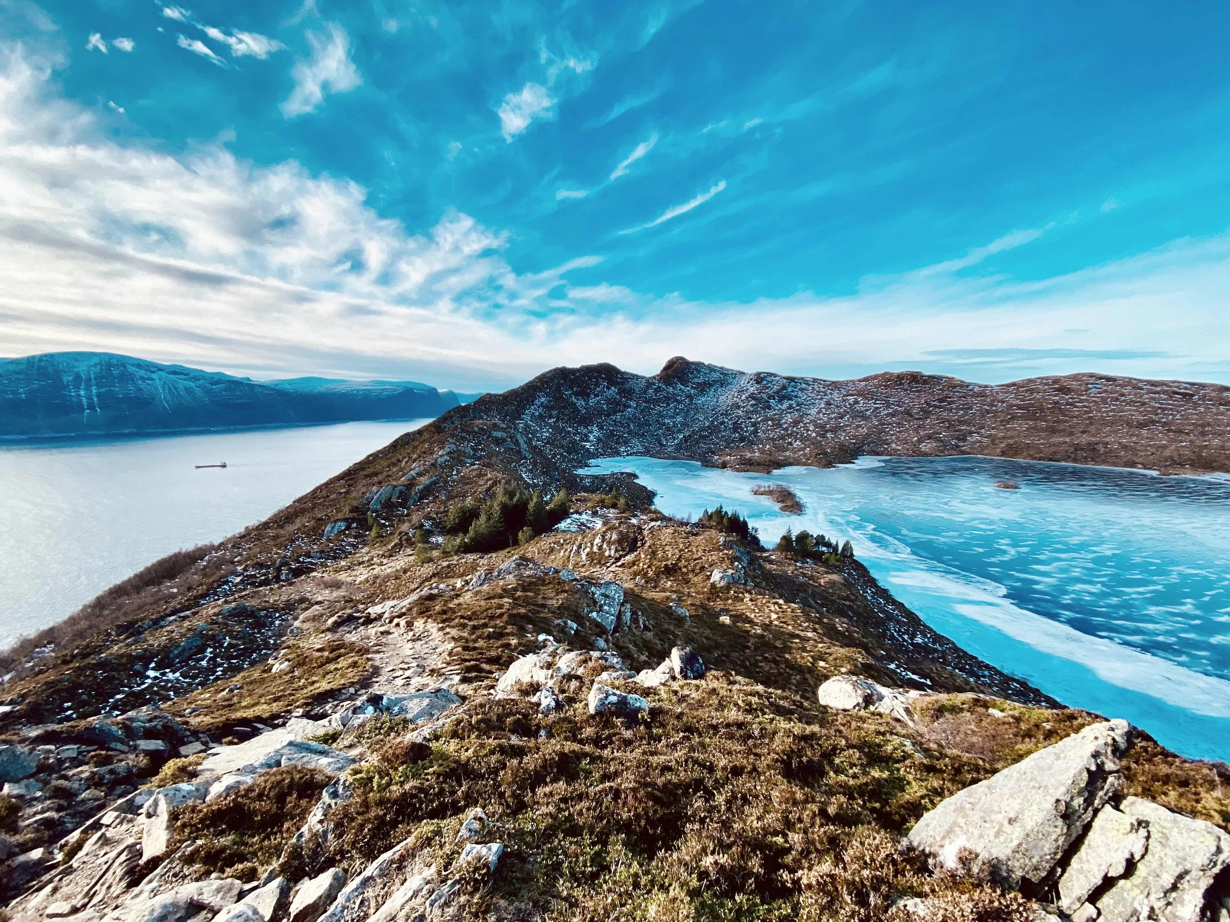 hiking-around-lesund-our-favorite-trails