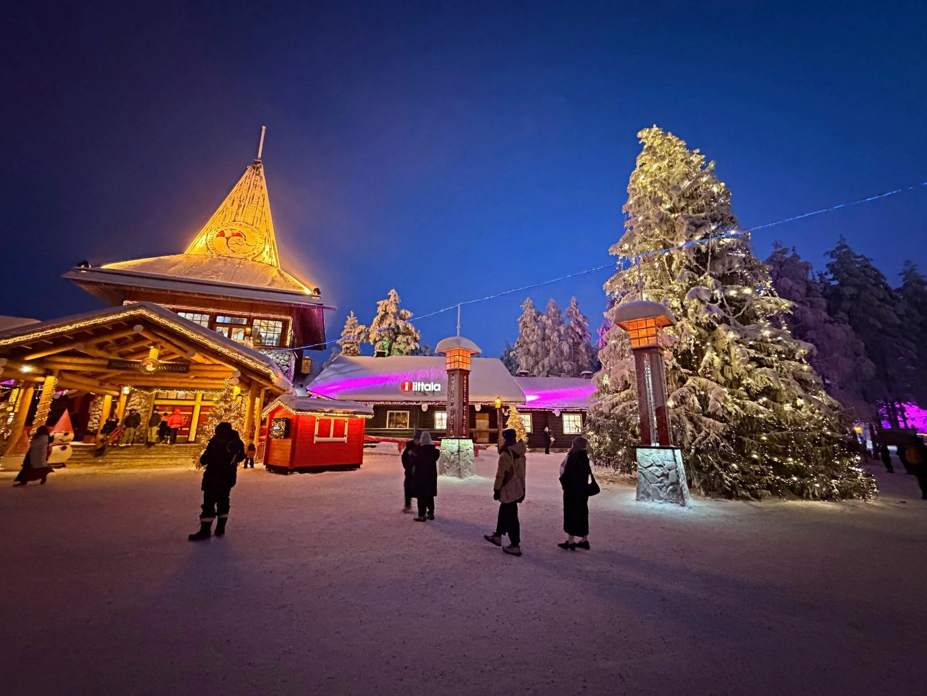 Christmas in Rovaniemi &amp; Lapland: The Real Magic (Beyond the Red Suits)
