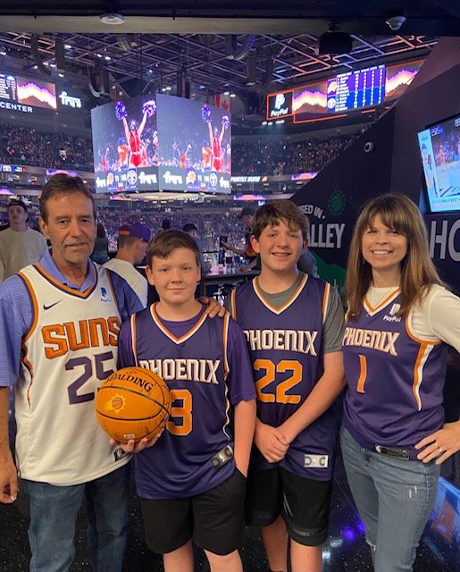 SunsGame_with_family.jpg