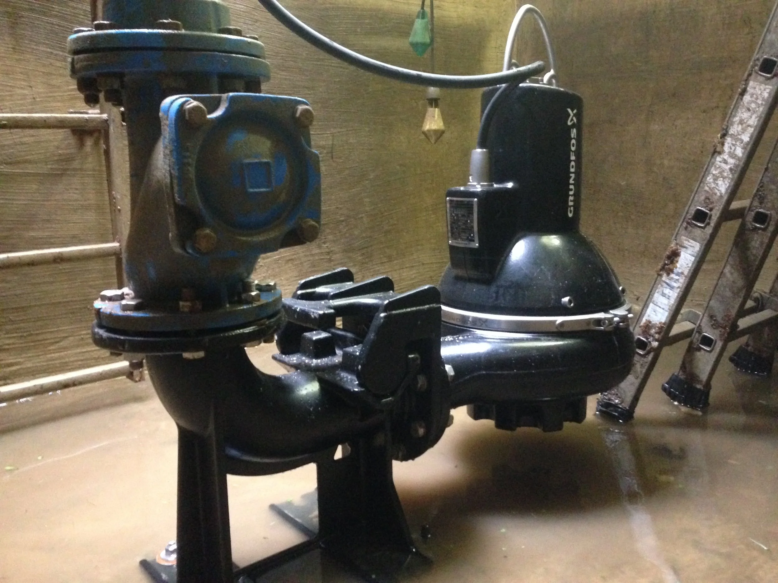 Pompage fontaine.JPG