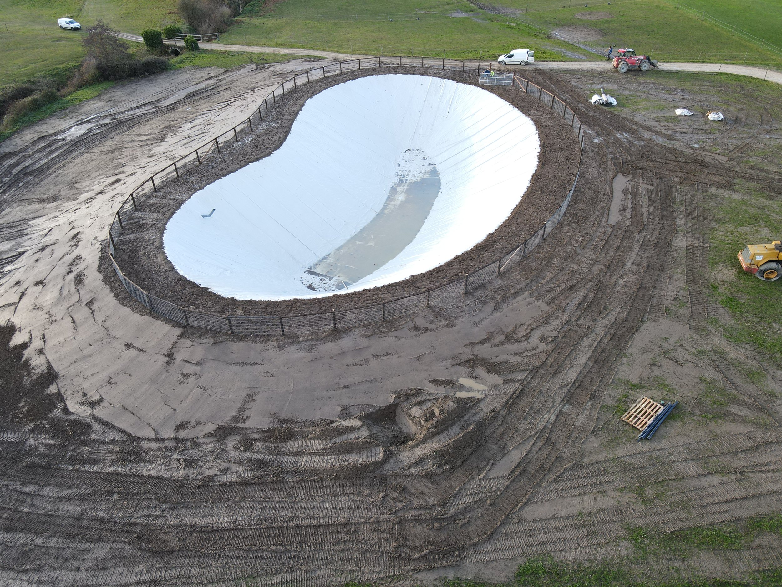 Bassin Morsang baché.JPG