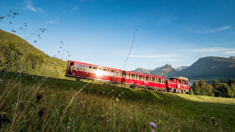  schafbergbahn │ "Wolfgangsee" boat trip, lake and mountain experience with the boat trip and Schafbergbahn on "Wolfgangsee". The Schafbergbahn takes you up the 1783m high Schafberg and makes not only the view but also the ride an unforgettable experience.