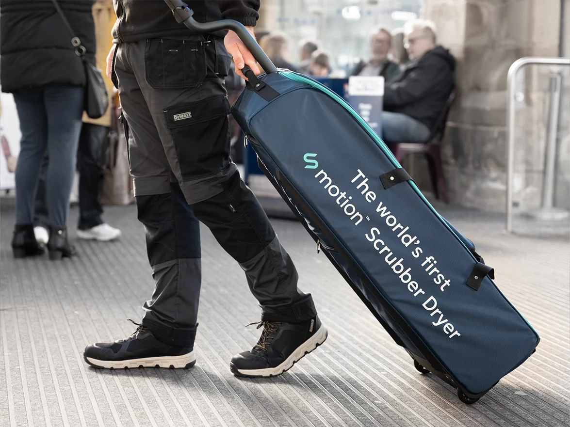 DRYFT Case transporting DRYFT 