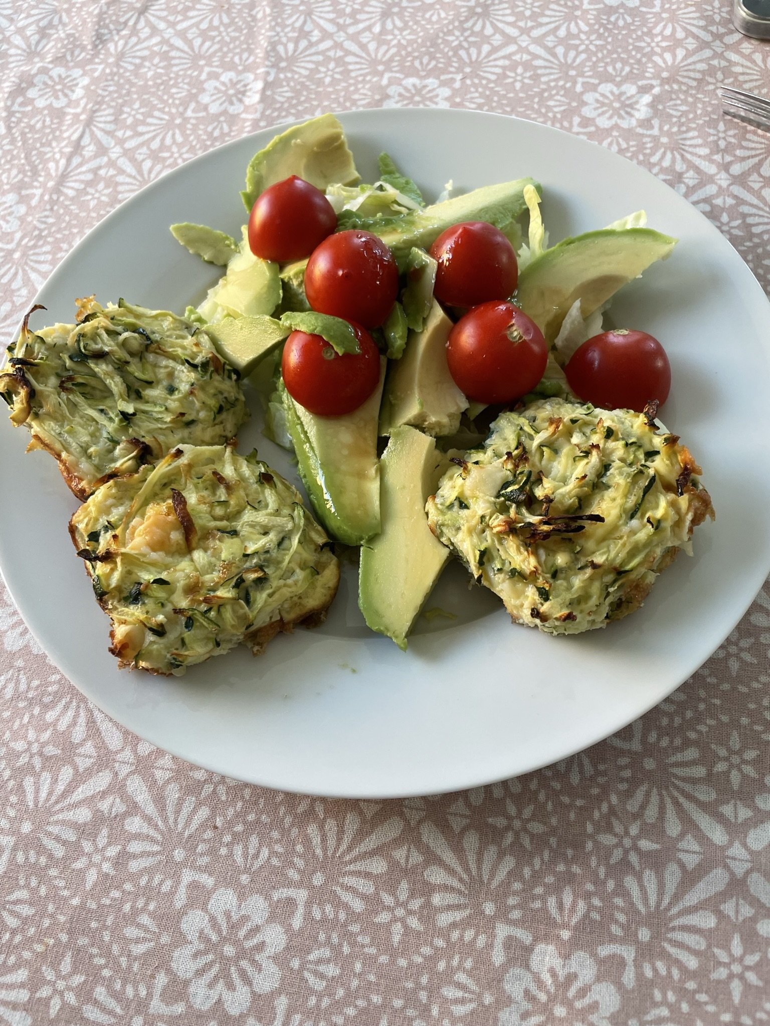 Courgette and spinach muffins