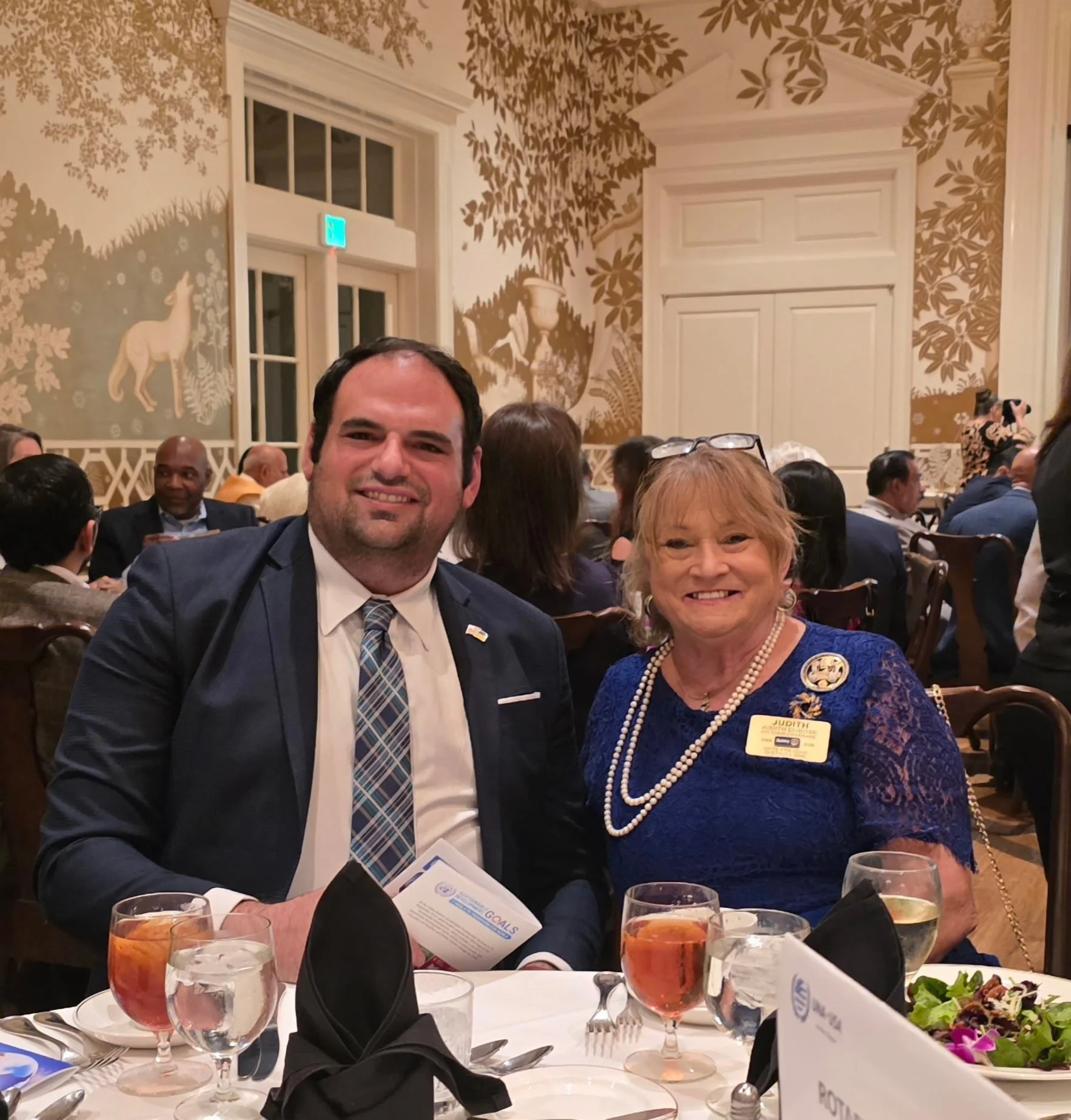 Judith and Larry Oberfeld at the United Nations Association Gala in Houston, TX. 