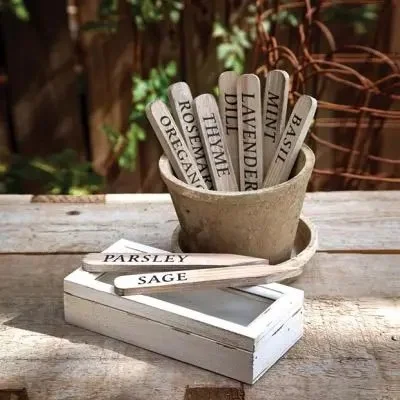 HERB GARDEN STAKES WITH BOX