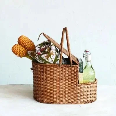 WICKER PICNIC BASKET WITH POCKET