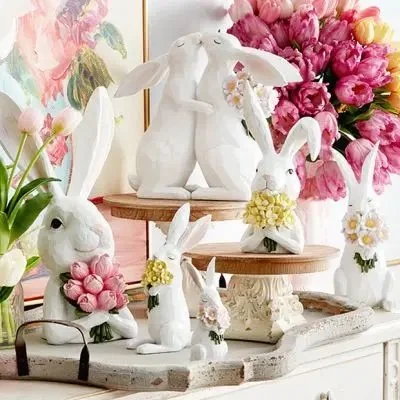 ORNATE PEDESTAL RISER SET OF 2