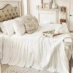 LIGHT AND AIRY BEDSPREAD SET