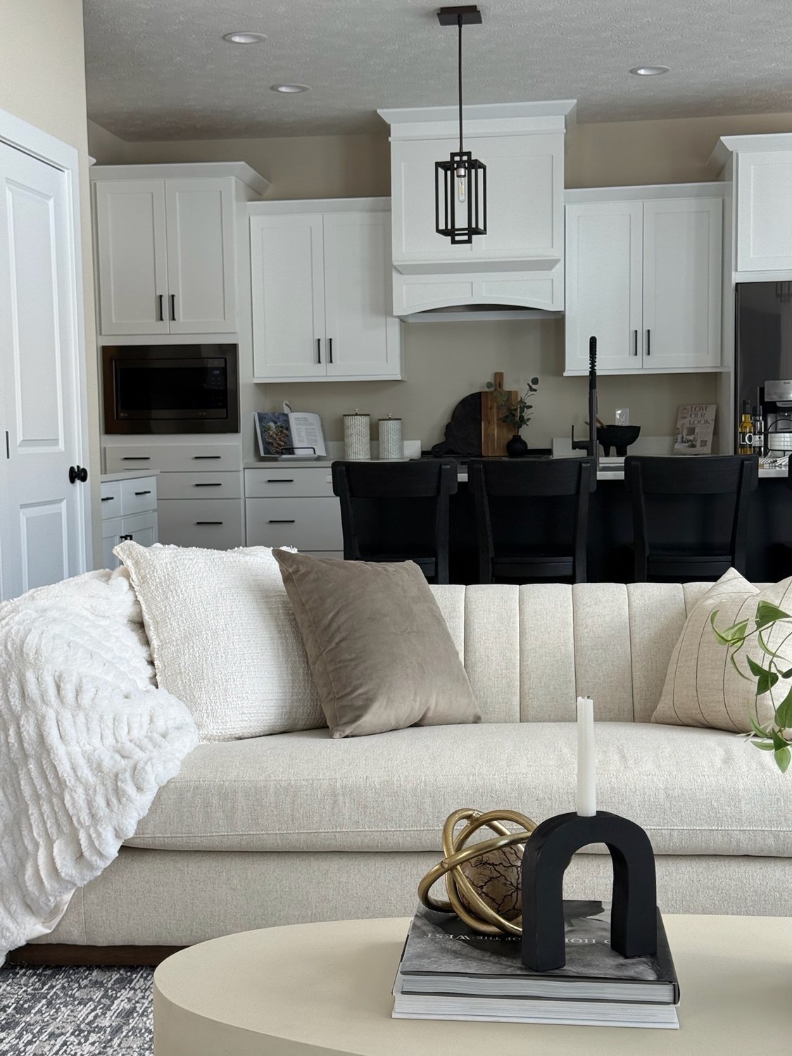 Website-Vacant-Staging-portfolio-pics---4-of-44.jpg