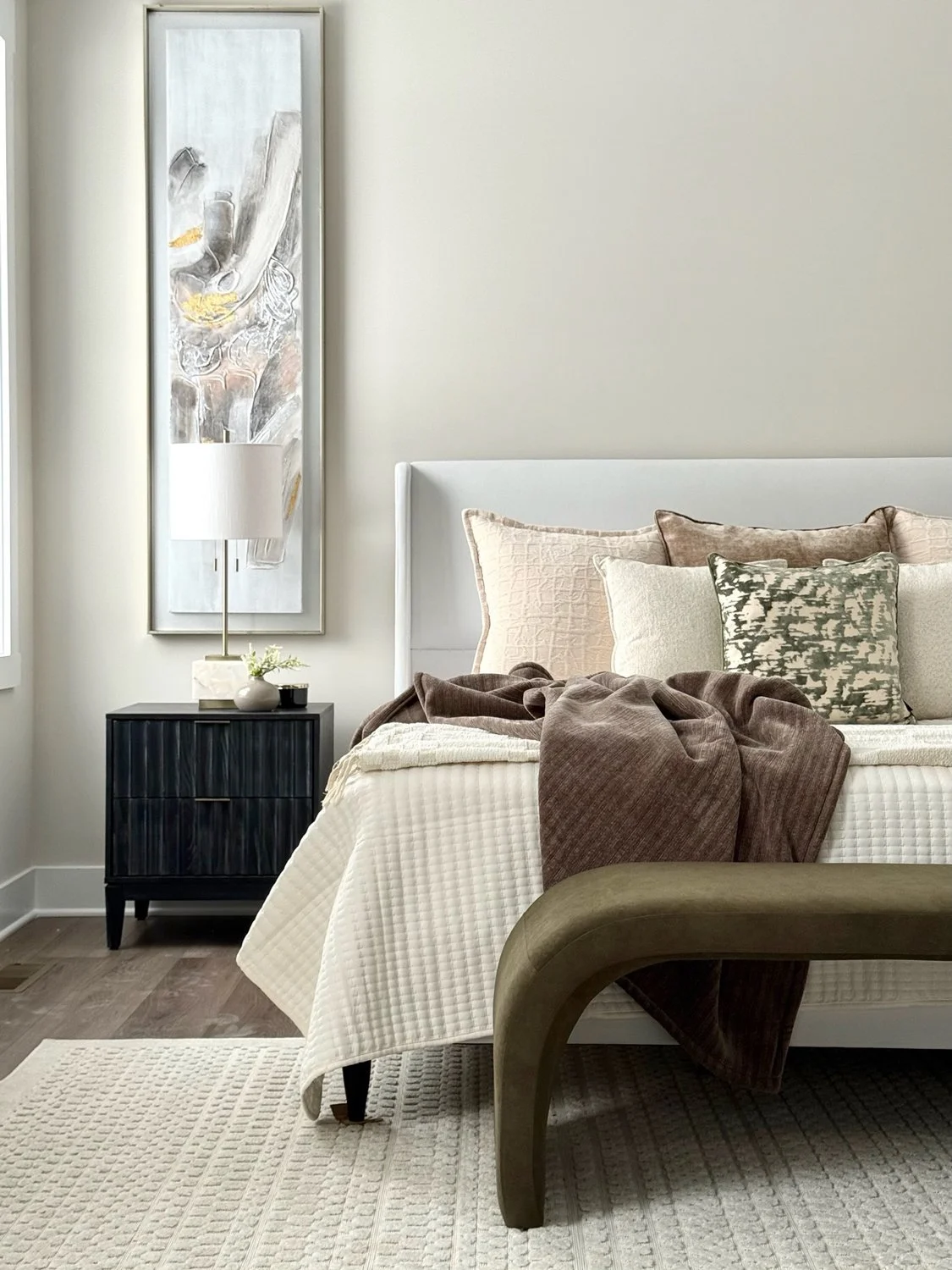 Soft-cream-bedroom-with-textured-bedding.jpg