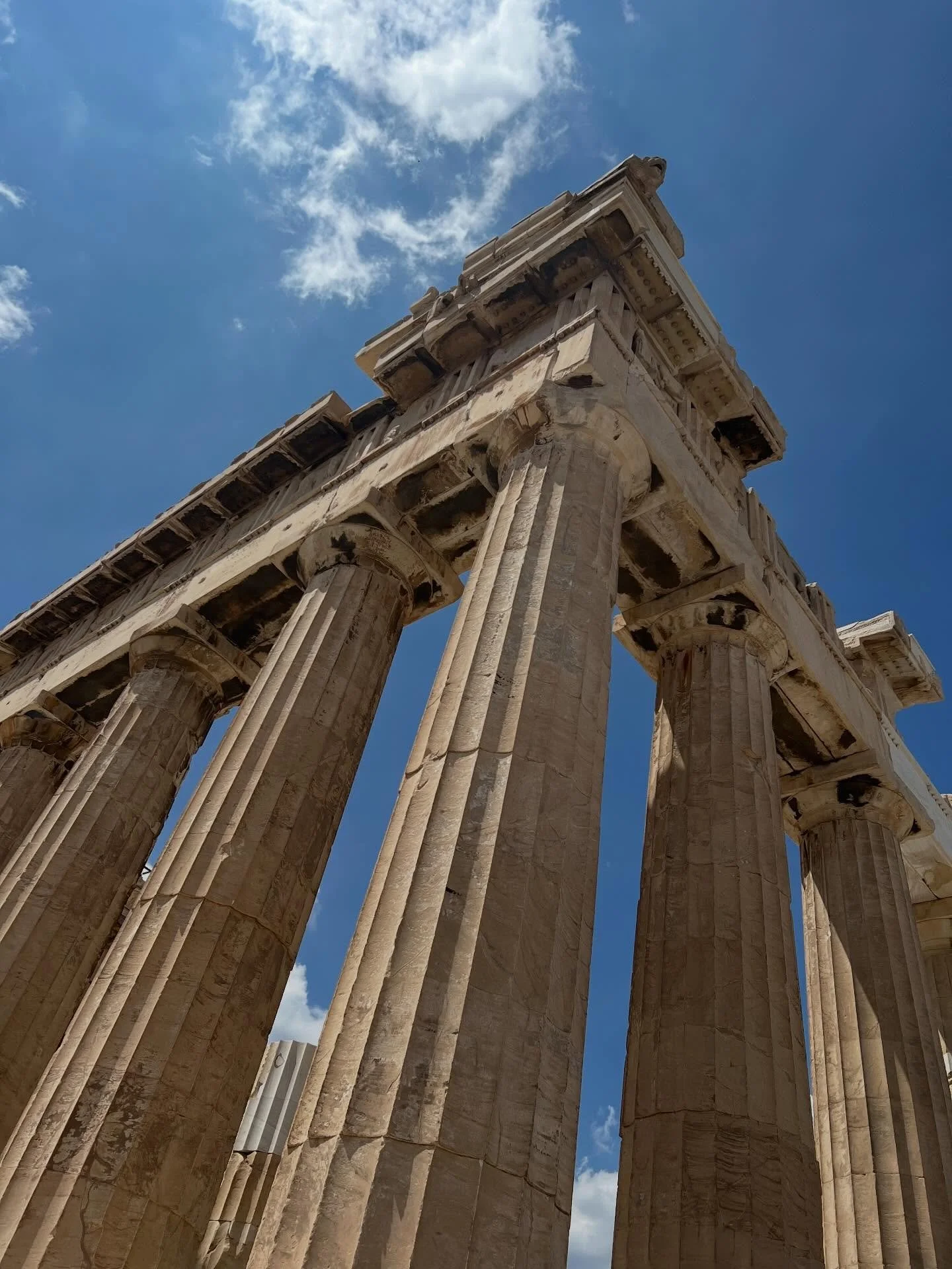 Postcard from Athens 🇬🇷✈️

#travel #luxurytravel #travelers #travelagent #travelguide #seetheworld #ilovetravel #travelmore #greece #greecetravel #athens