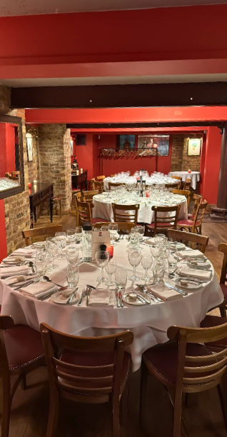 Wine Cellar with round tables1.png