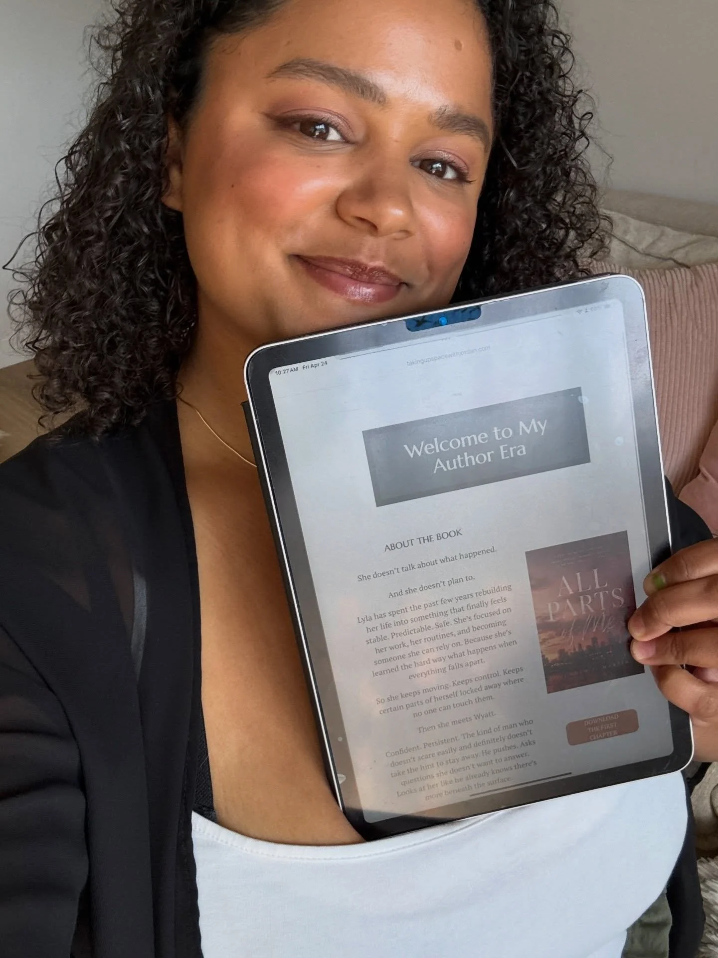 Lot of life happened in April in such a good way 💖

The sun started shining a bit more and with that came a lot of joy and happiness. I found a job that feels good. I got to spend time with my dogs, connect more with my family and feel in general li