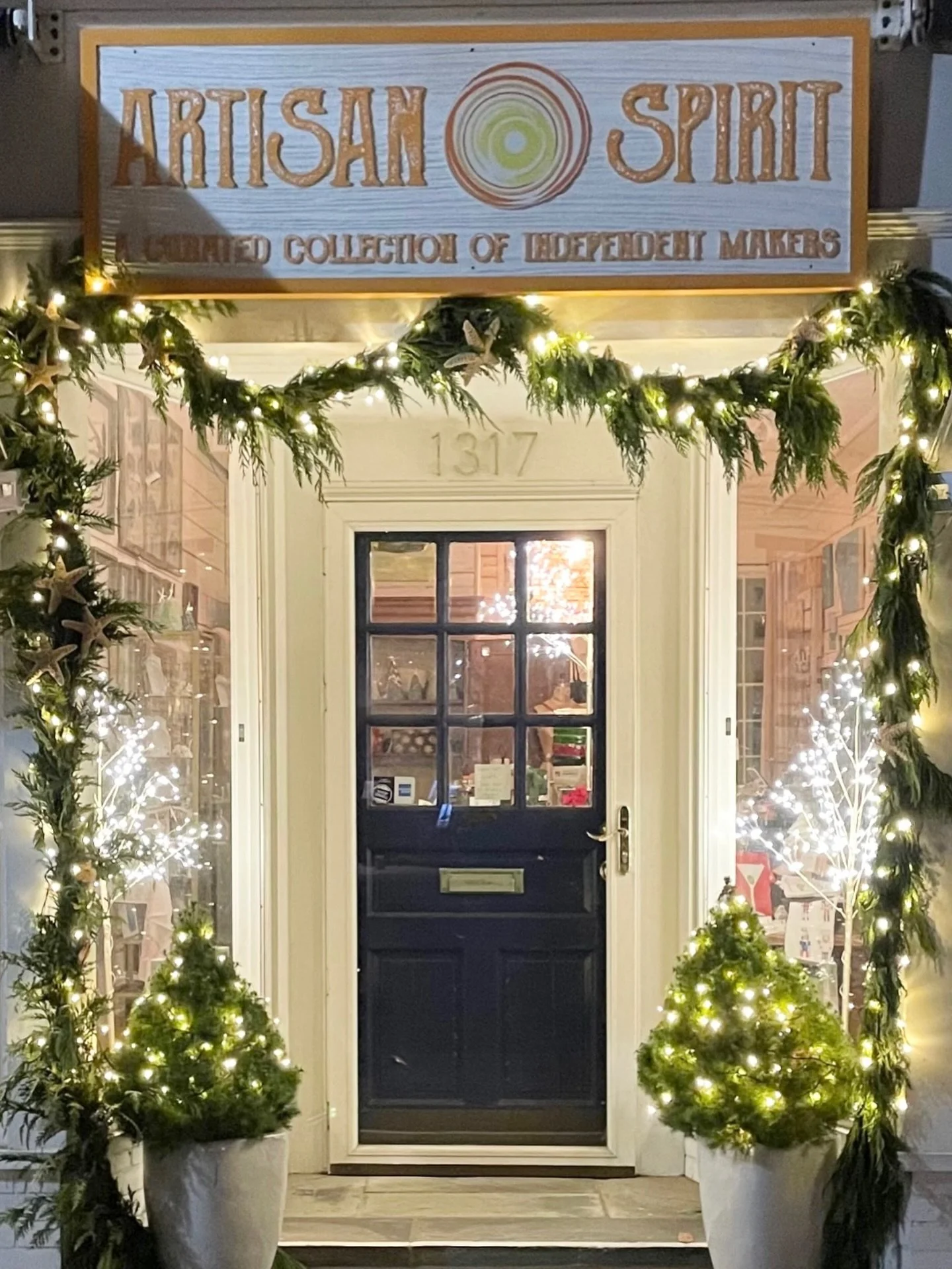 On Small Business Saturday, this community showed up in the most incredible way!! Whether from near or far, your purchases guarantee thousands of meals for those leaning on @fulfill_nj to get them through the tough times of food insecurity. THOUSANDS